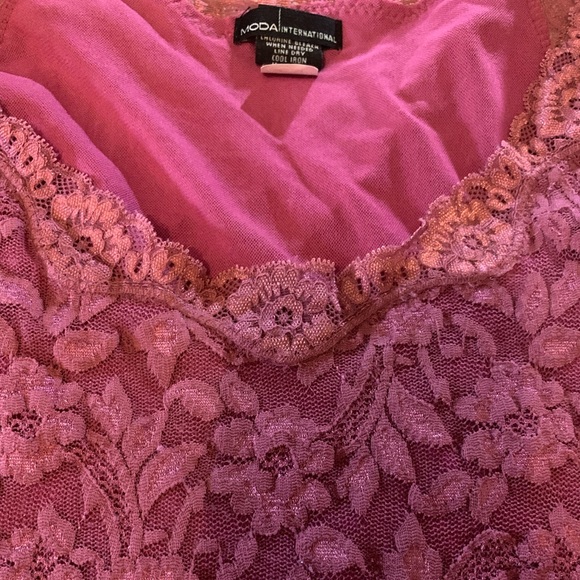 Moda International pink stretch lace top size M - Picture 2 of 5
